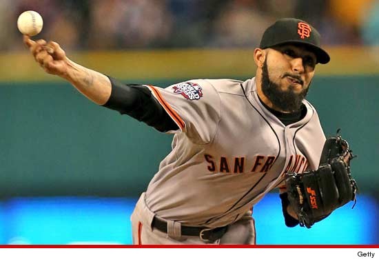 0101_sergio_romo_01