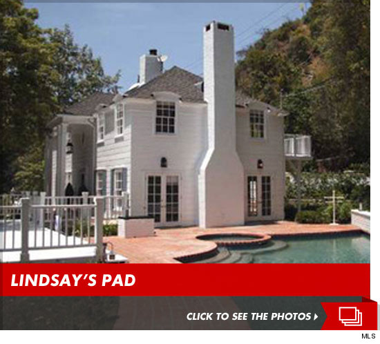 0105-lindsay-lohan-house