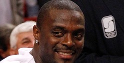 Plaxico Burress -- Drops $100,000 to Pay Off IRS