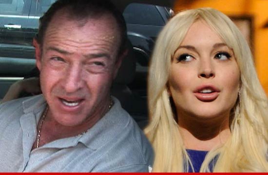 0116_michael_lindsay_lohan