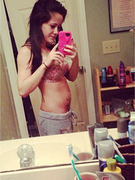 Jenelle Evans Expecting, Shares Baby Bump Pic While MTV Addresses Spin-Off Rumors