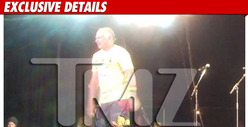 Jimmy Buffett Hospitalized After Fall from Stage