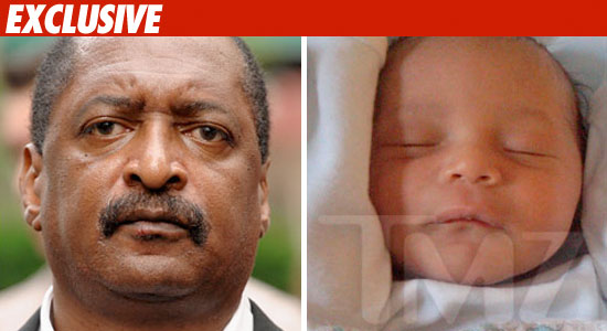0323_matthew_knowles_baby_ex