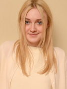 Dakota Fanning Going Nude In Brand New Movie