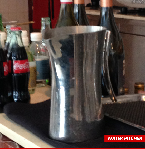 0131-water-pitcher