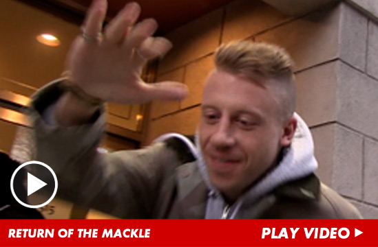 020113_macklemore_launch