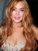 Lindsay Lohan Blows Into New York Fashion Week
