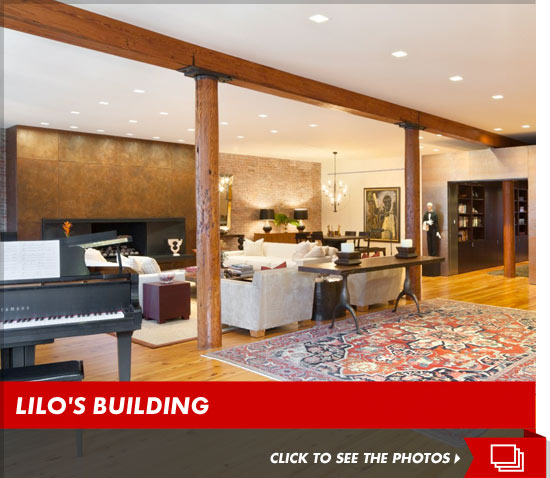 0209-lindsay-lohan-building