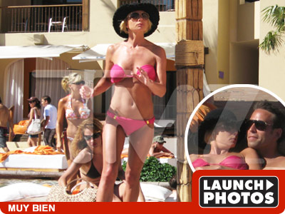 jamie_pressly_in_cabo