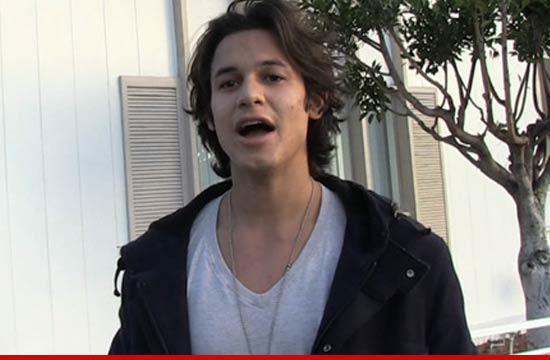 0221_bronson_pelletier_01