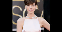 Anne Hathaway -- Les Nipplerables 