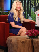 Video: Jessica Simpson Hints at Sex of Baby #2
