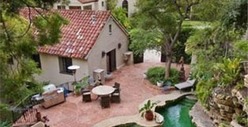 Katy Perry -- I Can't Unload This Damn House!
