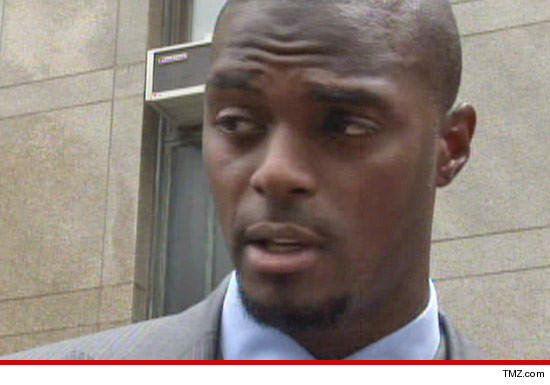 0322-plaxico-burress-tmz