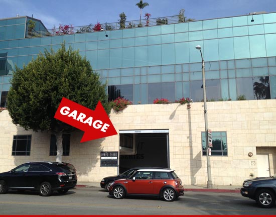 0328_garage_photo_tmz