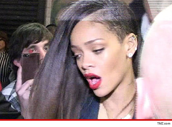 0328_rihanna_tmz_article