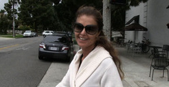 Maria Shriver -- My Christmas Lights Ain't Going NOWHERE