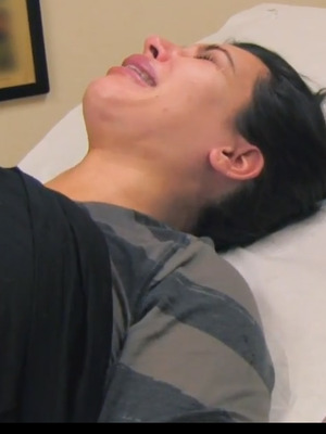 Sneak Peek: See Kim Kardashian Cry Over Pregnancy Pains! 