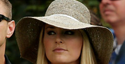 Lindsey Vonn -- Tailing Tiger Woods ... at The Masters