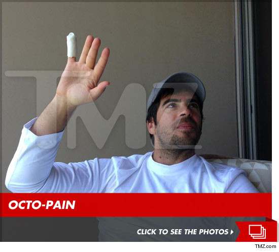 0425-eli-roth-gallery-tmz-launch