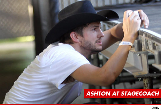 0427_ashton_kutcher_getty_2