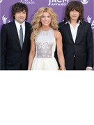The Band Perry On Outnumber Hunger, Making Music and Upcoming Tours!