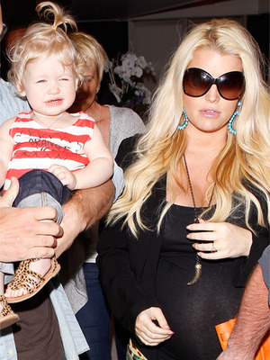 Jessica Simpson's Baby Maxwell Does Not Like the Paparazzi!