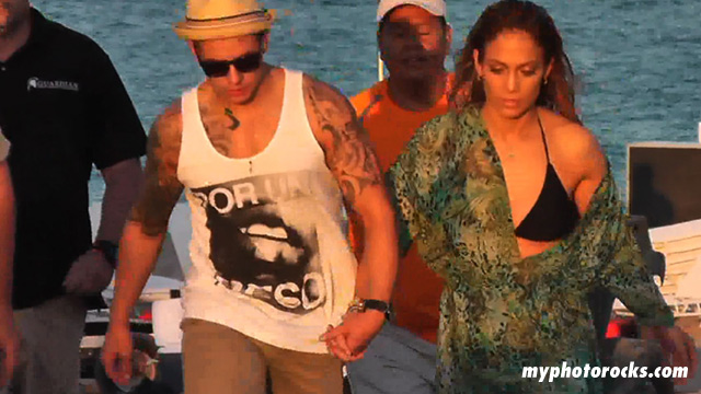050613_jlo_myphotorock.com_primary