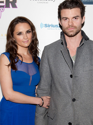 Rachael Leigh Cook Pregnant With First Child!