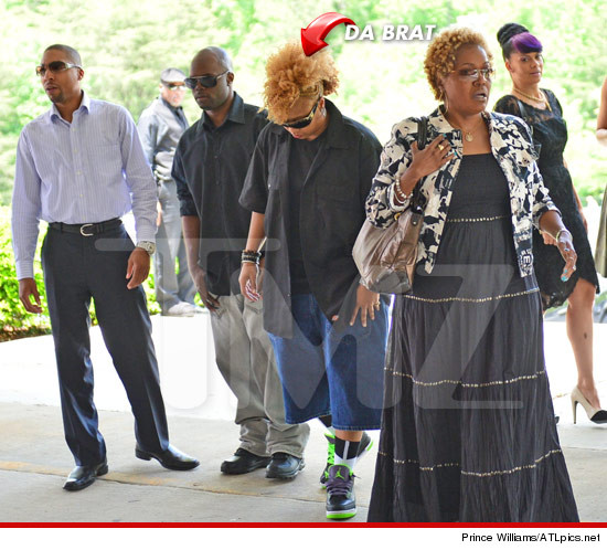 0509-da-brat-dennis-bryon-chris-kelly-tmz