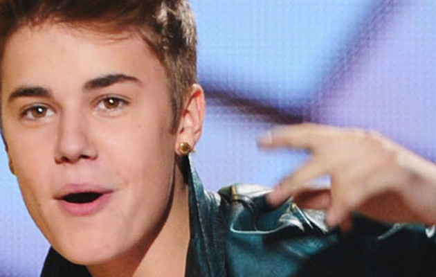 0513_ipad_justin_bieber_01