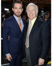 "Star Trek Into Darkness" Premiere: Meet Chris Pines' Proud (and Famous) Papa!