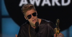 Justin Bieber -- BOOED at Billboard Music Awards