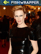 Just in Case You Were Wondering, January Jones Still Hasn't Gotten Over Herself
