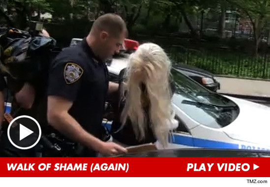 052413_amanda_bynes_enters_launch