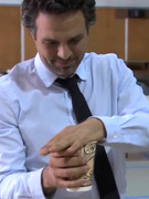Video: Watch Mark Ruffalo Do An Impressive Magic Trick!