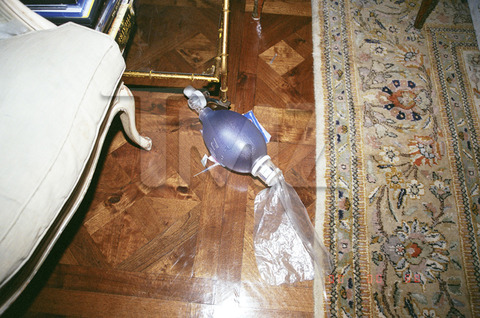 michael-jackson-evidence-photos-inside-death-house-drugs-propofol-013-480w.jpg