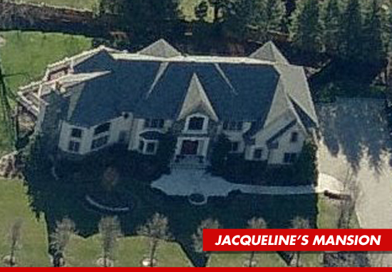 0616_Jacqueline-Mansion_sub
