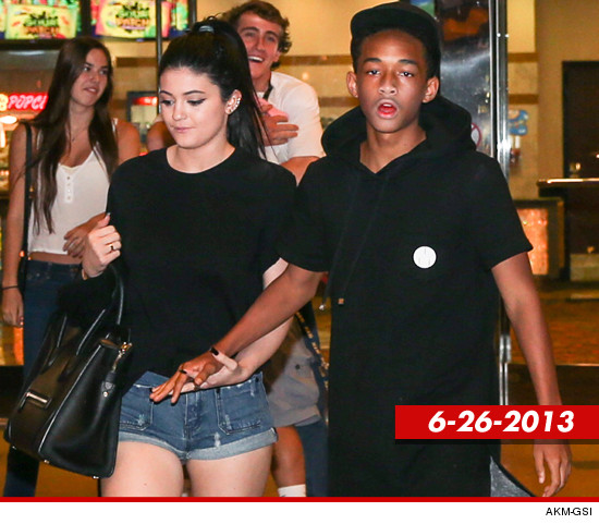 0628_Kylie-Jenner-and-Jaden-Smith_akm_gsi