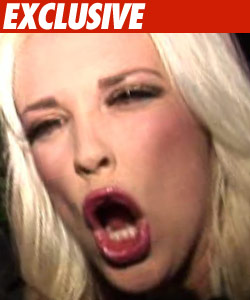 1001_kayley_gable_ex_tmz_01-1