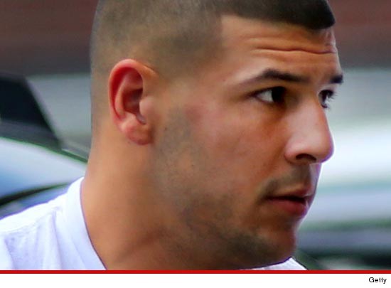 0702_aaron_hernandez_01