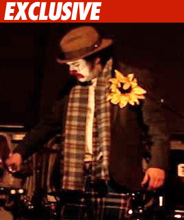 0326_fat_mike_ex_tmz_01