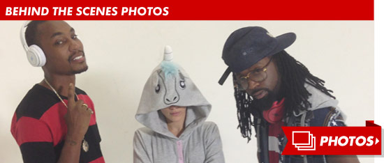 0807_ying_yang_twins_miley_twerk_footer_v2