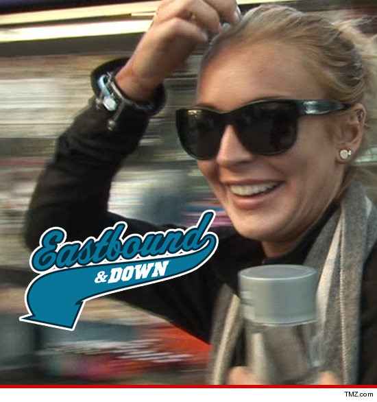 0814-lindsay-lohan-eastbound-down-ipad-tmz