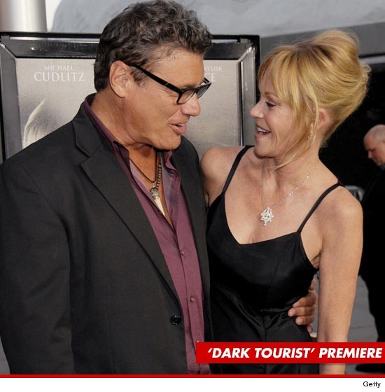 0816_steven_bauer_melanie_griffith_article_getty