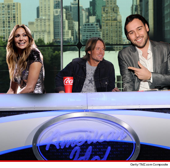 0822_american_idol_judges_scooter_braun_jennifer_lopezkeith_urban_article