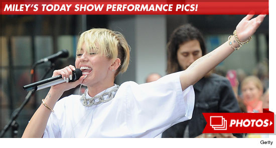 1007_miley_cyrus_today_performance_footer