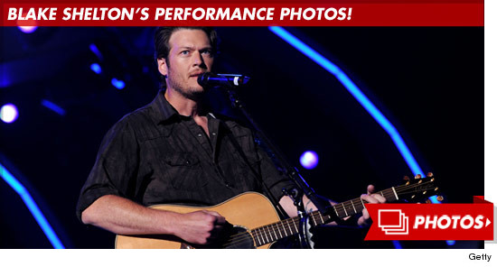 1015_blake_shelton_performance_photos_footer_V2