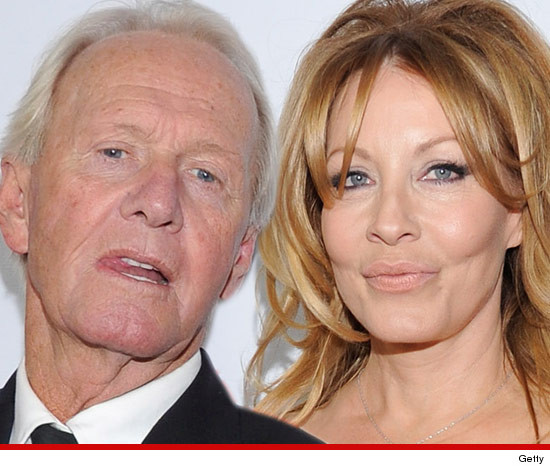 Rute gas Modernisere junkyard charterer: Paul Hogan's Wife Files for Divorce from 'Crocodile  Dundee' Star -- G'Bye Mate