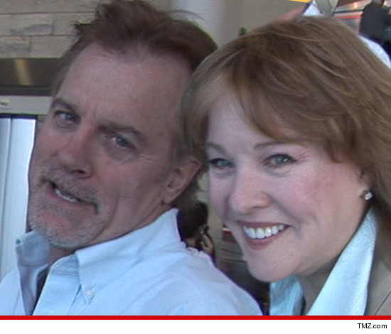 1025-STEPHEN-COLLINS-FAYE-GRANT-tmz